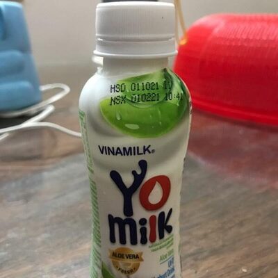 ទឹកដោះគោជូរ VINAMILK YO MILK ប្រទាលកន្ទុយក្រពើ (24 ដប/កេស)