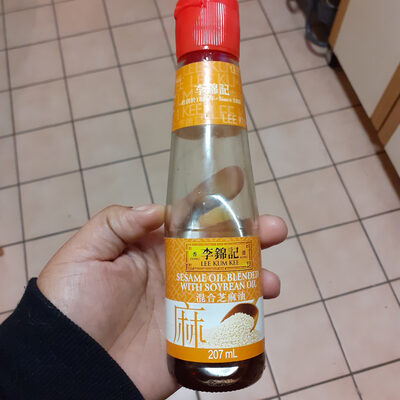 ប្រេងល្ង LEE KUM KEE 207ml
